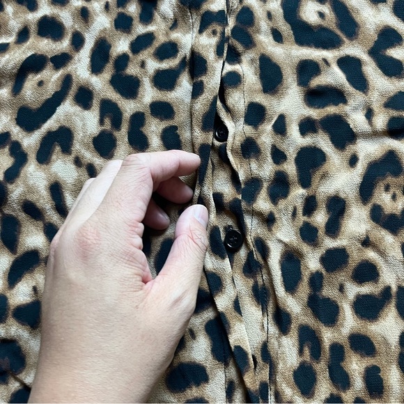 REFORMATION tan leopard print viscose button up long sleeve shirt blouse - Picture 3 of 5